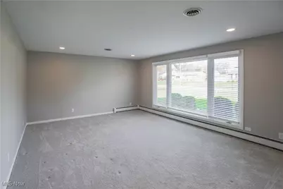 5650 Comanche Street NW, North Canton, OH 44720 - Photo 4