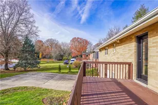 5650 Comanche St NW, North Canton, OH 44720 - Photo 24