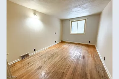 1635 Goodyear Boulevard, Akron, OH 44305 - Photo 14