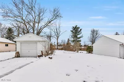 14808 James Avenue, Maple Heights, OH 44137 - Photo 4