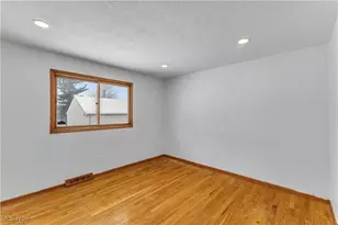 14808 James Ave, Maple Heights, OH 44137 - Photo 16