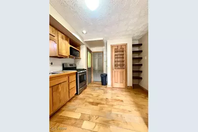 26 Elm Street, Bridgeport, OH 43912 - Photo 8