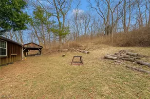 26 Elm St, Bridgeport, OH 43912 - Photo 4