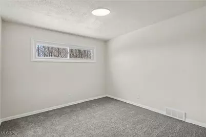 24600 Picone Lane, Huber Heights, OH 44146 - Photo 18