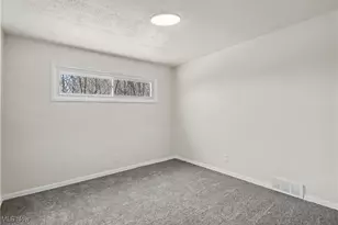 24600 Picone Ln, Huber Heights, OH 44146 - Photo 18