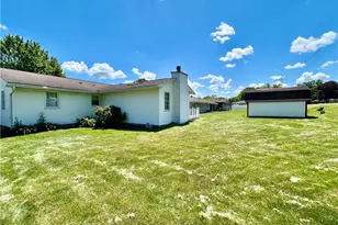172 Lakeshore Dr, Struthers, OH 44471 - Photo 28