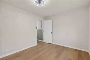 605 W Shore Blvd, Sheffield Lake, OH 44054 - Photo 16