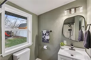 605 W Shore Blvd, Sheffield Lake, OH 44054 - Photo 20