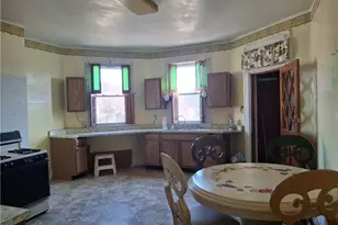 645 Logan St, Steubenville, OH 43952 - Photo 2