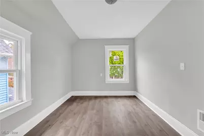 7812 Force Avenue, Loveland, OH 44105 - Photo 14