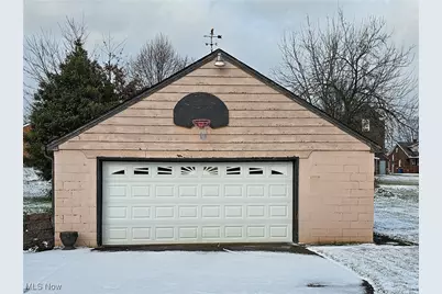 460 Devitt Avenue, Campbell, OH 44405 - Photo 26