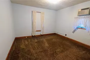 921 Camden Ave SW, Canton, OH 44706 - Photo 6