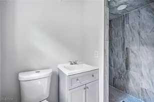 675 Blueberry Hill Dr, Canfield, OH 44406 - Photo 32