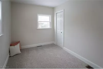 236 Adams Avenue, Cuyahoga Falls, OH 44221 - Photo 12
