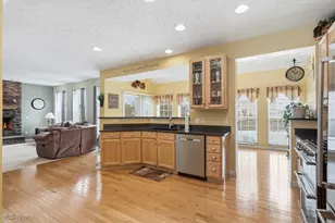 4116 Southwyck Rd, Uniontown, OH 44685 - Photo 16