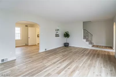452 W Midlothian Boulevard, Youngstown, OH 44511 - Photo 6