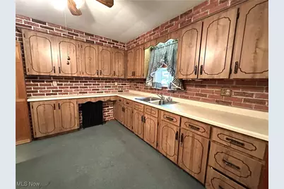 2023 Commerce Street, Wellsburg, WV 26070 - Photo 8