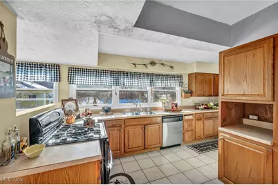 5948 S Ridge Road W, Geneva, OH 44041 - Photo 8