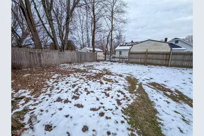 827 Winona Drive, Youngstown, OH 44511 - Photo 30