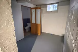 827 Winona Dr, Youngstown, OH 44511 - Photo 24