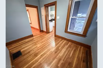 827 Winona Drive, Youngstown, OH 44511 - Photo 6