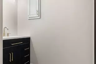 7974 Chablis Dr NW, Massillon, OH 44646 - Photo 32