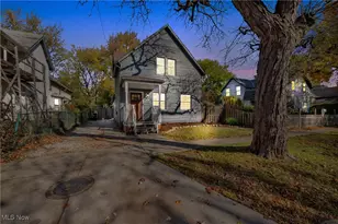 2002 Valentine Ave, Loveland, OH 44109 - Photo 2