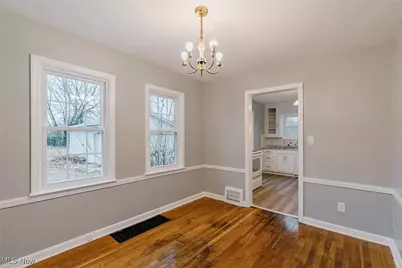 571 E 260th Street, Euclid, OH 44132 - Photo 6