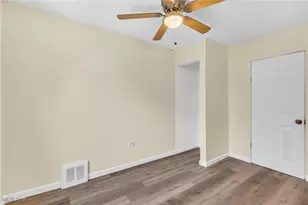 1912 W 75th St, Loveland, OH 44102 - Photo 12