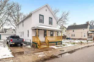 1912 W 75th St, Loveland, OH 44102 - Photo 2