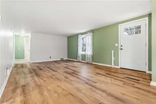 1202 37th St NW, Canton, OH 44709 - Photo 6