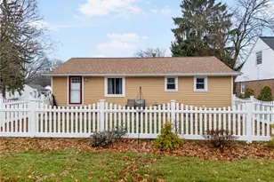 1202 37th St NW, Canton, OH 44709 - Photo 2