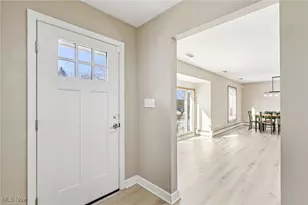 483 Parkside Dr, Akron, OH 44313 - Photo 2