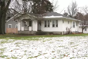 1050 Parkway Blvd, Alliance, OH 44601 - Photo 2