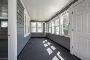 1063 Packard Dr, Akron, OH 44320 - Photo 4