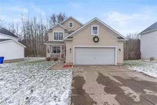 443 Harvest Dr, Ravenna, OH 44266 - Photo 2
