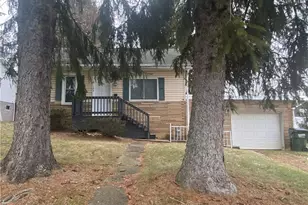 103 Wallace St, St Clairsville, OH 43950 - Photo 2