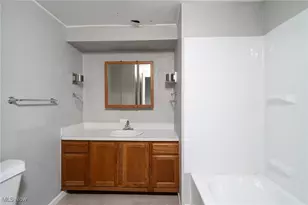 476 Stallion Ct, LaGrange, OH 44050 - Photo 8