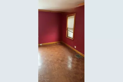 828 E 216th Street, Euclid, OH 44119 - Photo 14