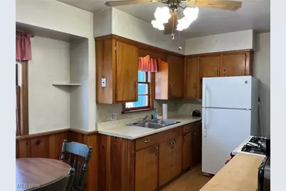 4871 15th Street SW, Canton, OH 44710 - Photo 8