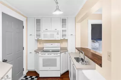 5910 Chestnut Ridge Road, Hubbard, OH 44425 - Photo 12