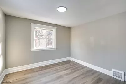 561 Melrose Street, Akron, OH 44305 - Photo 22