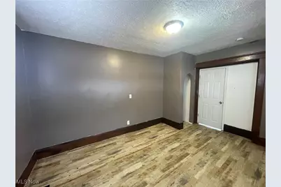 944 Baughman Street, Akron, OH 44320 - Photo 6