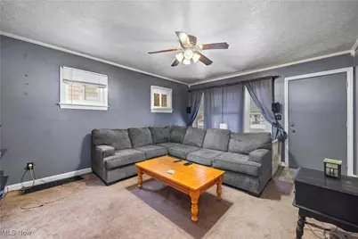 2347 Oberlin Avenue, Lorain, OH 44052 - Photo 8