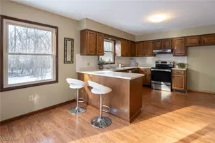 994 Sunset View Blvd, Tallmadge, OH 44278 - Photo 10