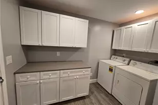 496 Kittle St, Williamstown, WV 26187 - Photo 14