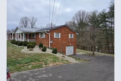 496 Kittle Street, Williamstown, WV 26187 - Photo 2