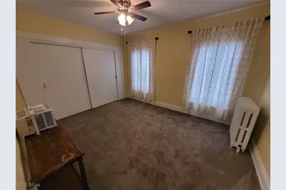 30 Youtz Avenue, Akron, OH 44301 - Photo 2