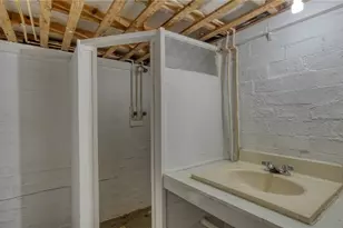 110 Cherry Ln, New Concord, OH 43762 - Photo 36