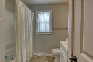 110 Cherry Ln, New Concord, OH 43762 - Photo 16